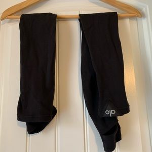 Alo yoga leg warmers